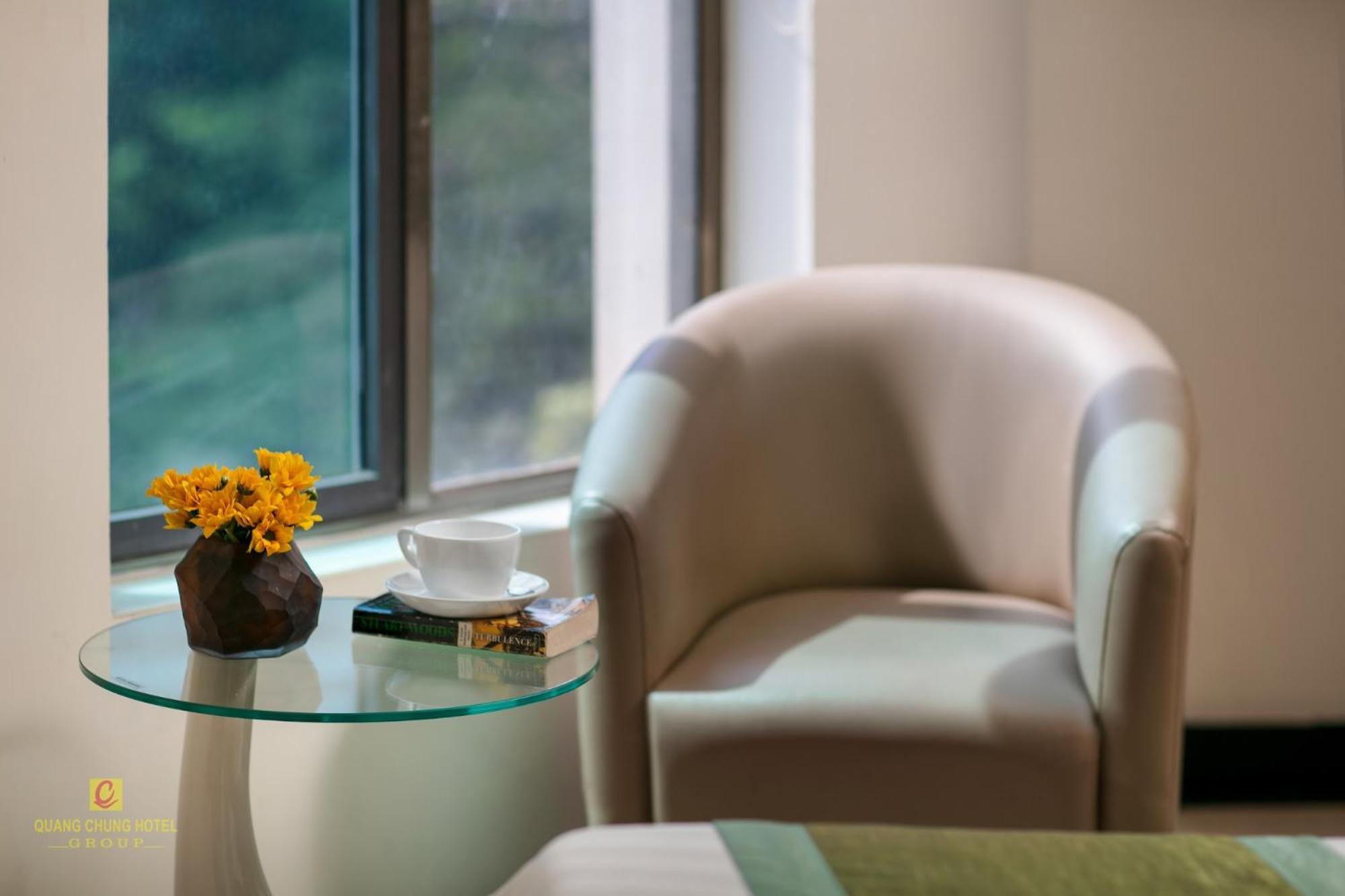 Nhan Hoa Hotel Hanoi Exterior photo